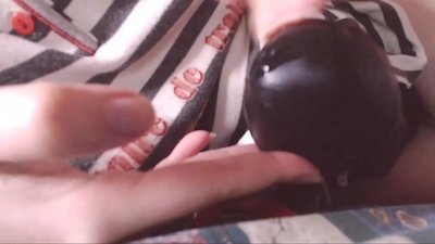 یہ بڑا کالا لنڈ منہ میں لے لو ننھے غلام